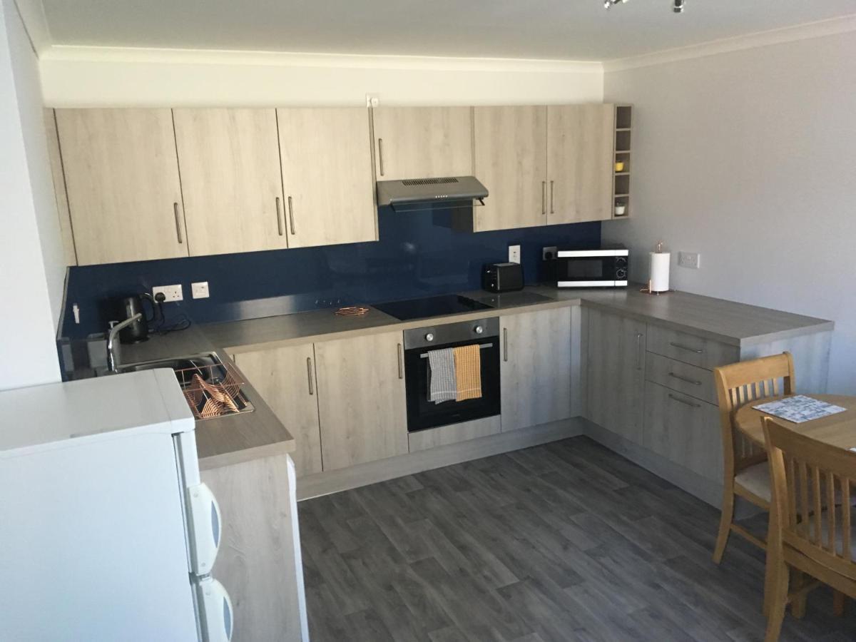 2 Bedroom Townhouse On Nc500, Wick, Highland Apartment